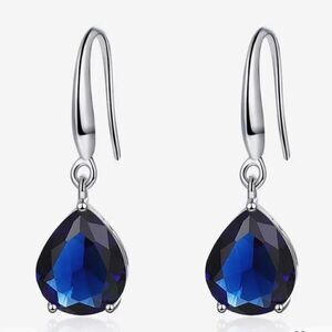 The Simple Sapphire Teardrop Drop Earrings in 925 silver